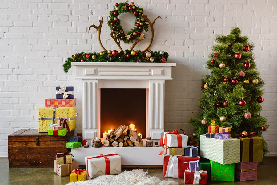 Thumbnail for 5 Best Home Holiday Decorations
